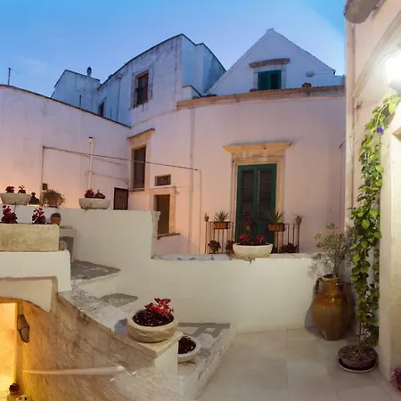 Luxury Cummersa Janna Gnuridd Holiday home Locorotondo